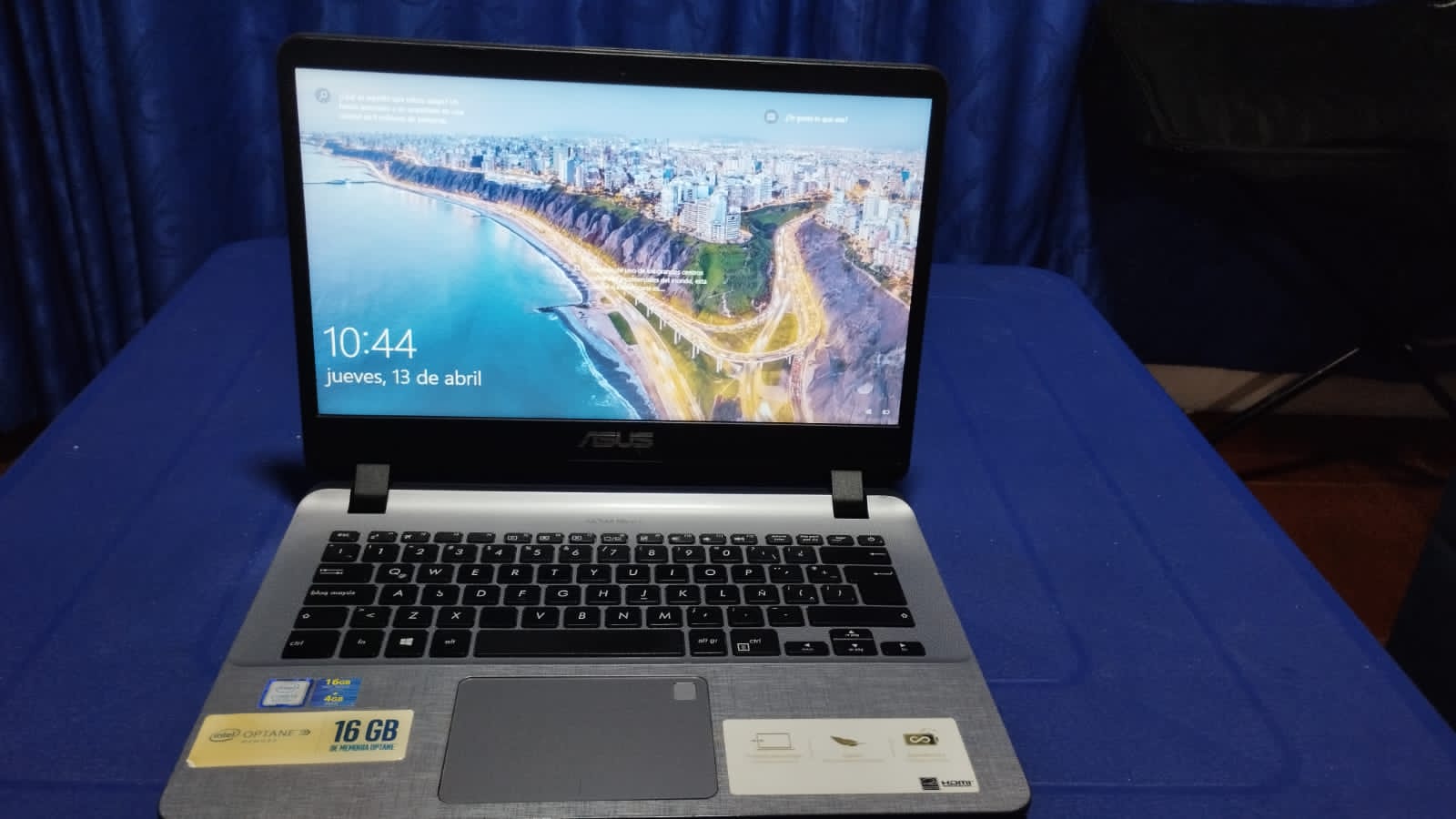 imagen que hace referencia a la reparación de un computador